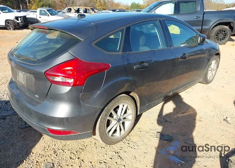 2018 Ford Focus Se z USA, uszkodzony, nr VIN 1FADP3K22JL238290